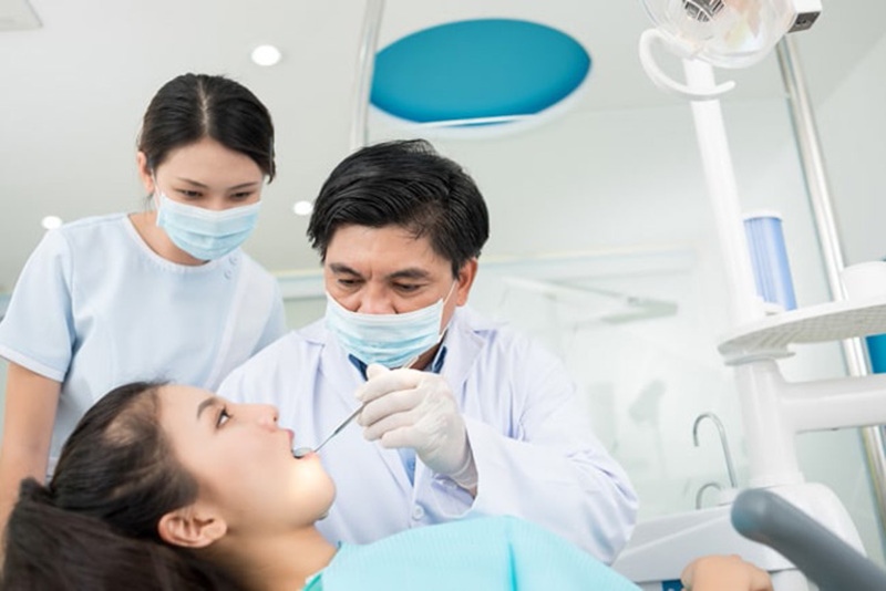 Để phòng tránh trường hợp bị đau sau khi tẩy trắng răng, bạn cần tìm đến những cơ sở nha khoa uy tín và chất lượng