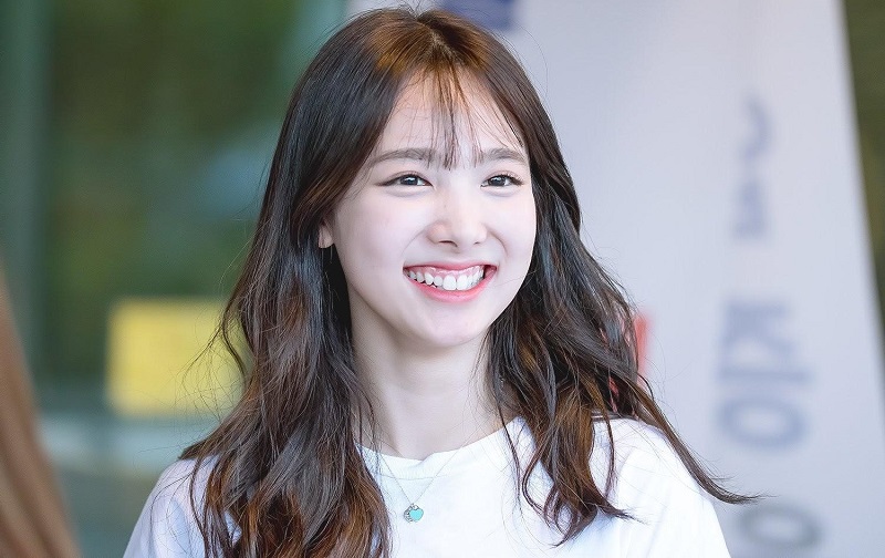 Mức độ cười hở lợi rất nặng là trường hợp lộ nướu 100% khi cười so với tổng chiều dài thân răng